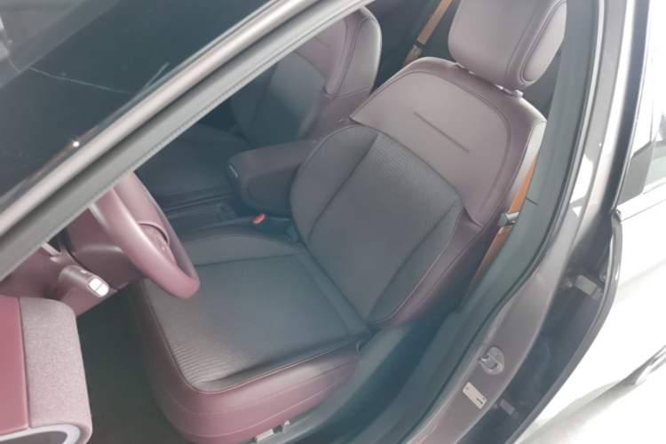 Used firefly 2025 Free Edition Left Front Seat