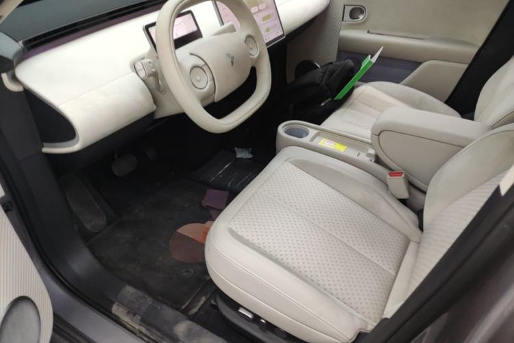Used firefly 2025 Illuminated Edition Left Front Seat