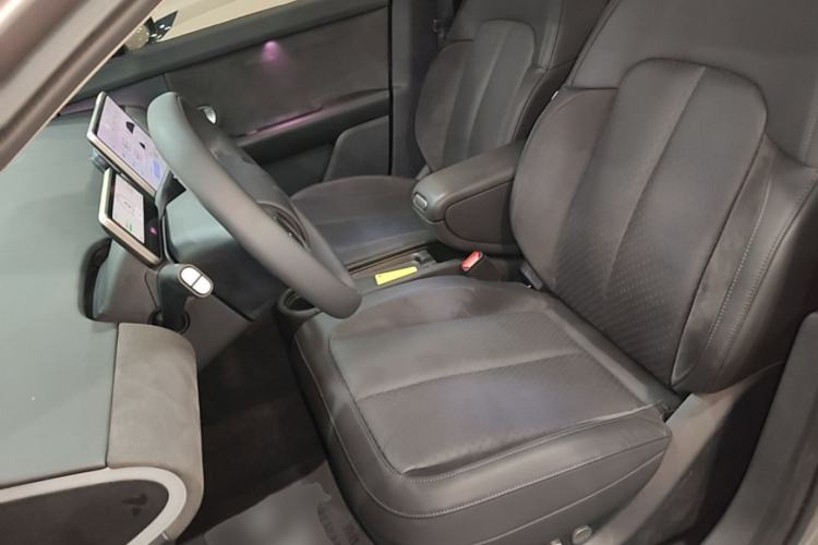 Used firefly 2025 Illuminated Edition Left Front Seat