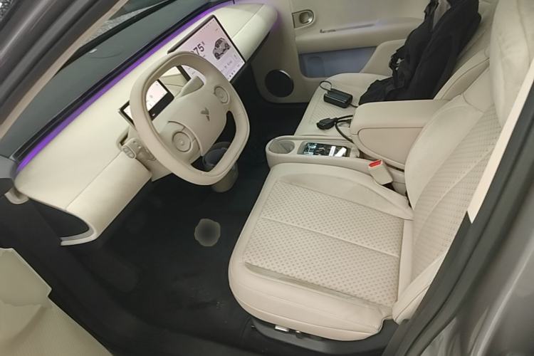 Used firefly 2025 Illuminated Edition Left Front Seat