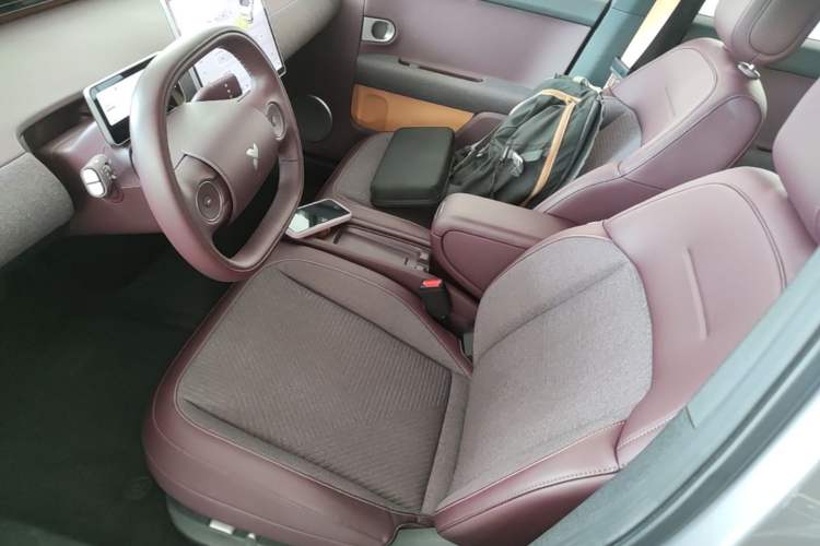 Used firefly 2025 Free Edition Left Front Seat