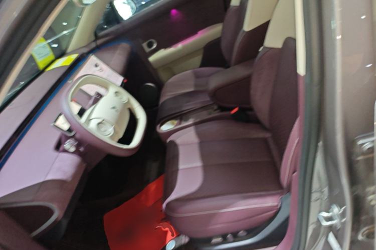 Used firefly 2025 Illuminated Edition Left Front Seat