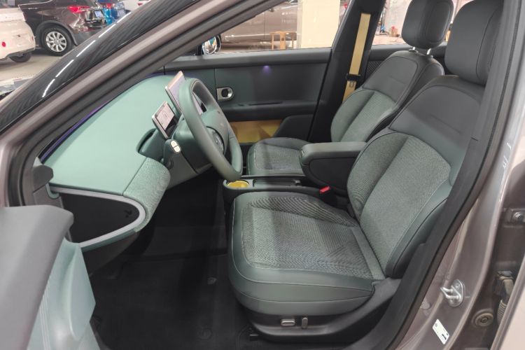 Used firefly 2025 Free Edition Left Front Seat