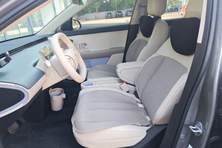 Used firefly 2025 Free Edition Left Front Seat