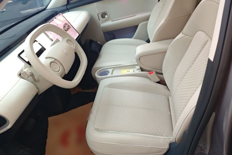 Used firefly 2025 Illuminated Edition Left Front Seat
