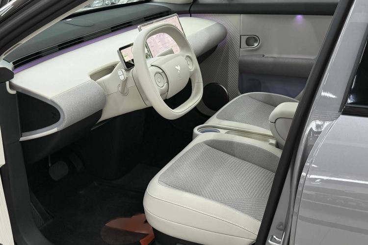 Used firefly 2025 Free Edition Left Front Seat