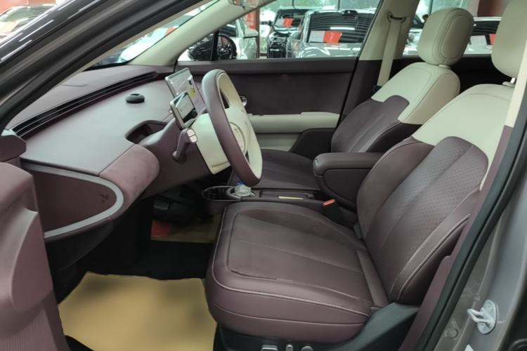 Used firefly 2025 Illuminated Edition Left Front Seat