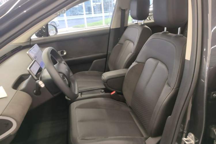 Used firefly 2025 Night Creature Special Edition Left Front Seat