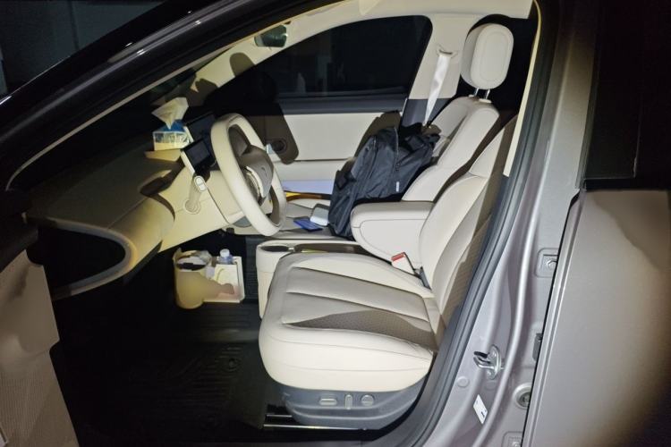 Used firefly 2025 Illuminated Edition Left Front Seat