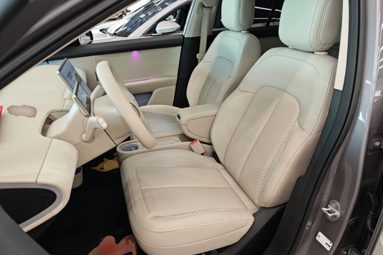 Used firefly 2025 Illuminated Edition Left Front Seat