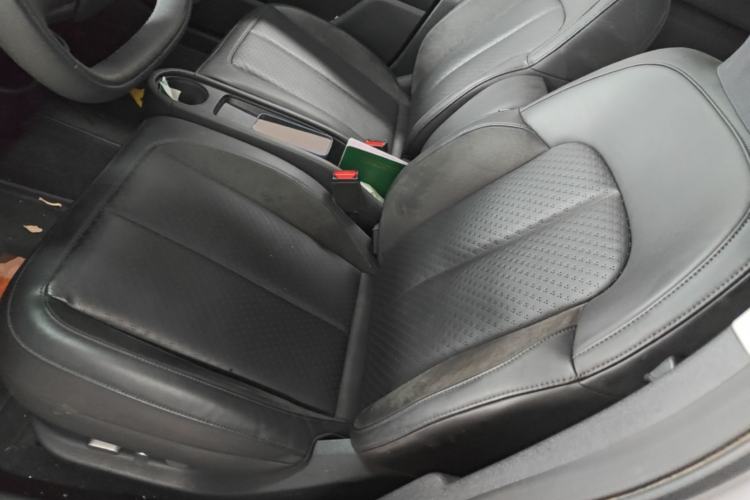 Used firefly 2025 Illuminated Edition Left Front Seat