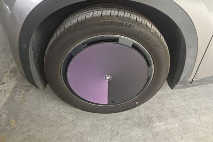 Used firefly 2025 Illuminated Edition Left Front Wheel Hub