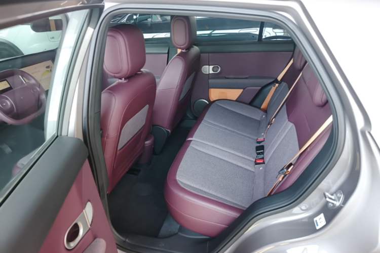 Used firefly 2025 Free Edition Left Rear Seat
