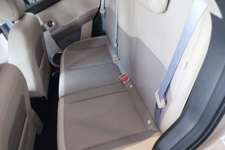 Used firefly 2025 Free Edition Left Rear Seat