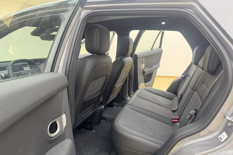 Used firefly 2025 Free Edition Left Rear Seat