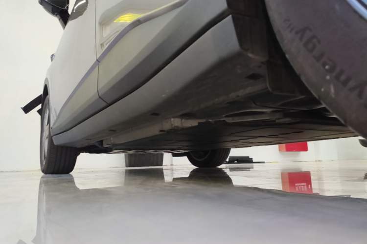 Used firefly 2025 Free Edition Left Side Sill