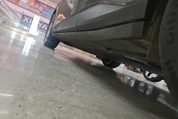 Used firefly 2025 Illuminated Edition Left Side Sill
