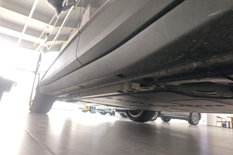 Used firefly 2025 Illuminated Edition Left Side Sill