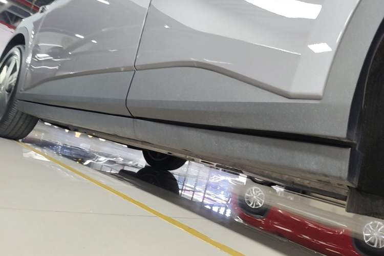 Used firefly 2025 Free Edition Left Side Sill