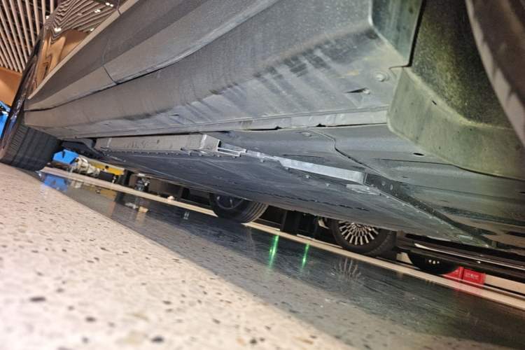 Used firefly 2025 Illuminated Edition Left Side Sill