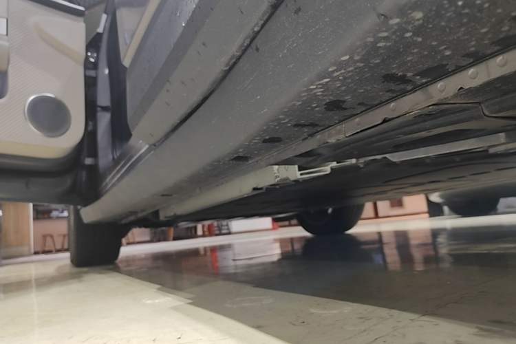 Used firefly 2025 Illuminated Edition Left Side Sill