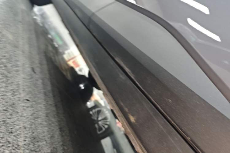 Used firefly 2025 Illuminated Edition Left Side Sill