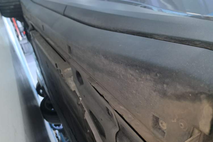 Used firefly 2025 Free Edition Left Side Sill