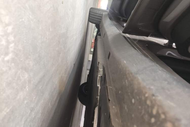 Used firefly 2025 Illuminated Edition Left Side Sill