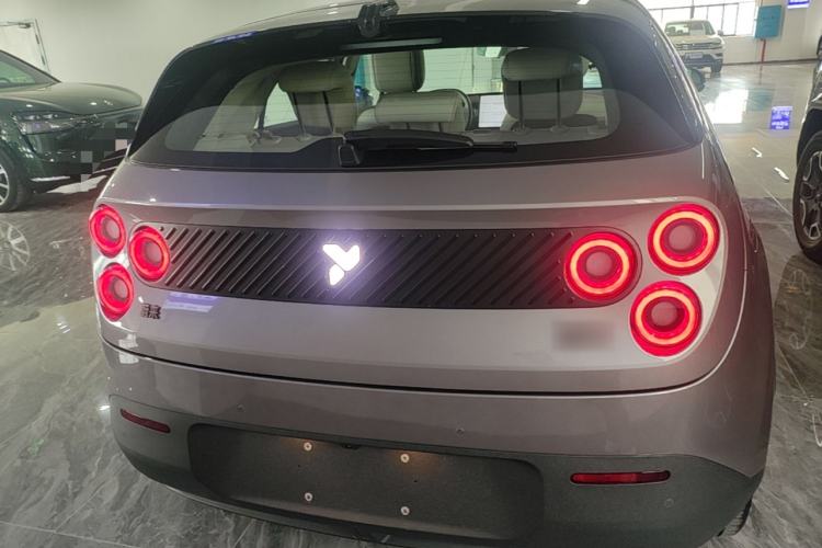 Used firefly 2025 Illuminated Edition Rear