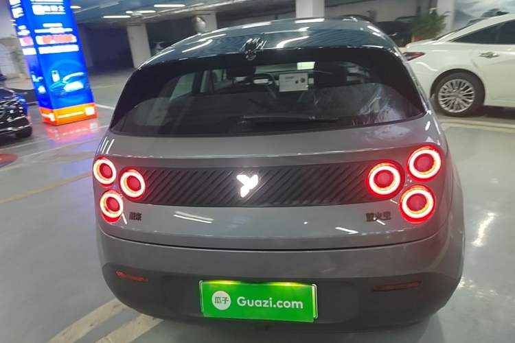 Used firefly 2025 Illuminated Edition Rear