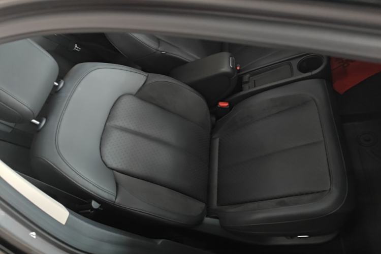 Used firefly 2025 Illuminated Edition Right Front Seat