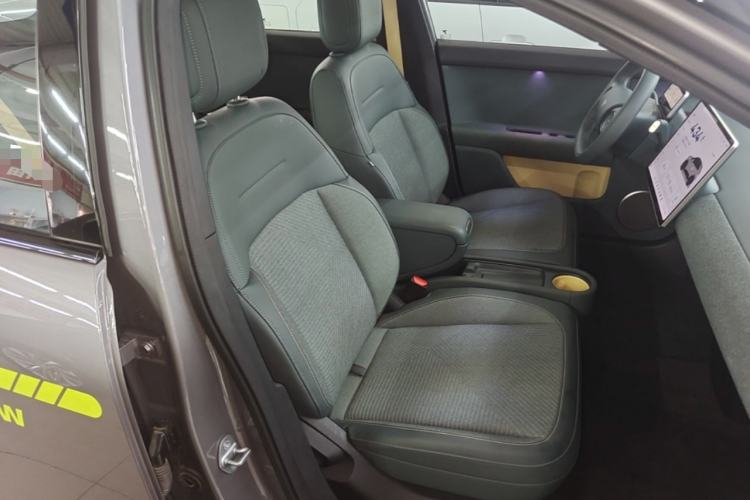 Used firefly 2025 Free Edition Right Front Seat