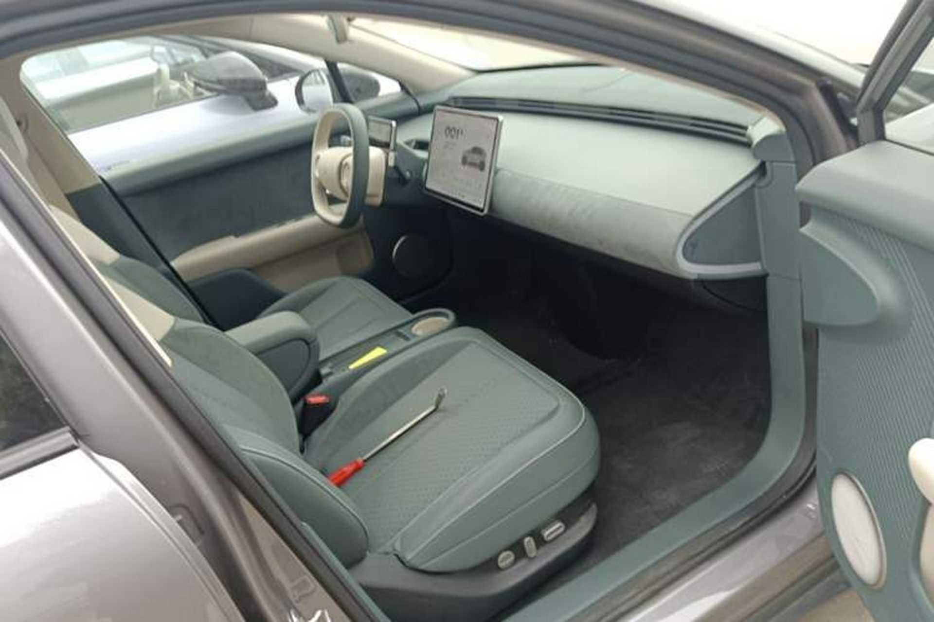 Used firefly 2025 Illuminated Edition Right Front Seat