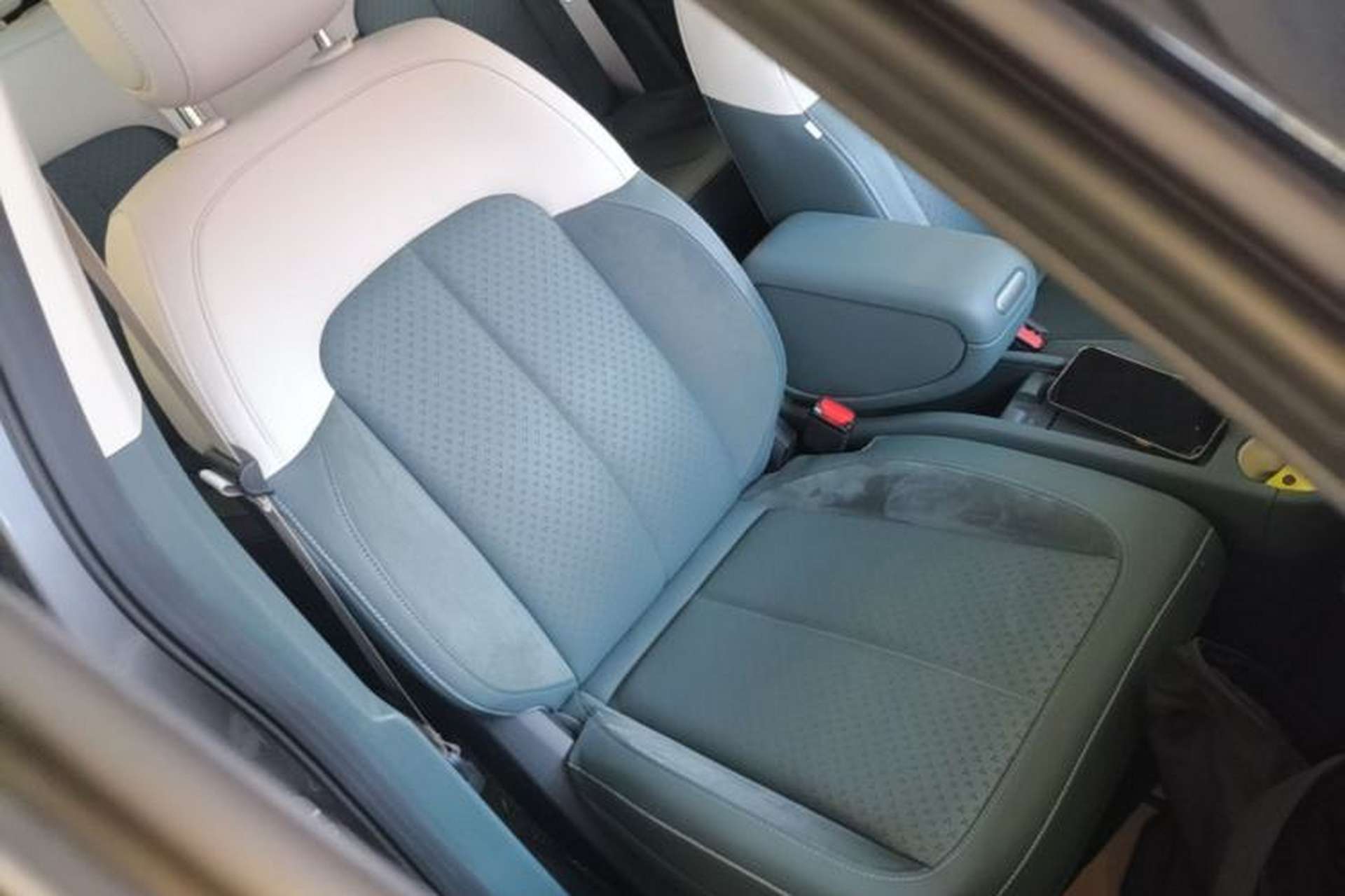 Used firefly 2025 Illuminated Edition Right Front Seat