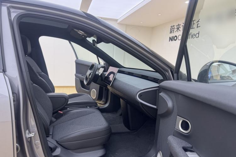 Used firefly 2025 Free Edition Right Front Seat