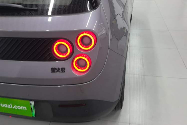 Used firefly 2025 Illuminated Edition Right Rear Taillight
