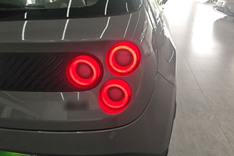 Used firefly 2025 Illuminated Edition Right Rear Taillight