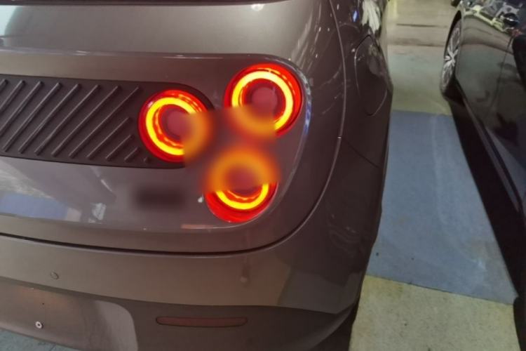 Used firefly 2025 Free Edition Right Rear Taillight