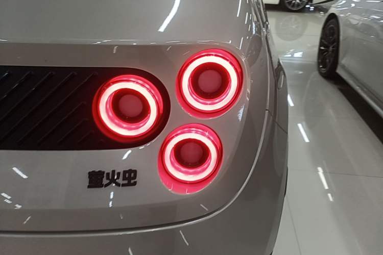 Used firefly 2025 Illuminated Edition Right Rear Taillight