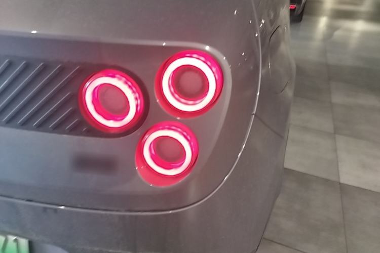 Used firefly 2025 Illuminated Edition Right Rear Taillight