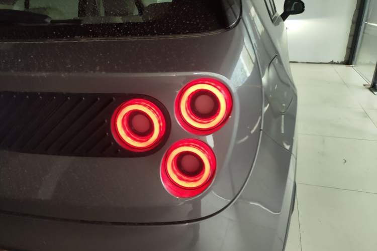 Used firefly 2025 Illuminated Edition Right Rear Taillight