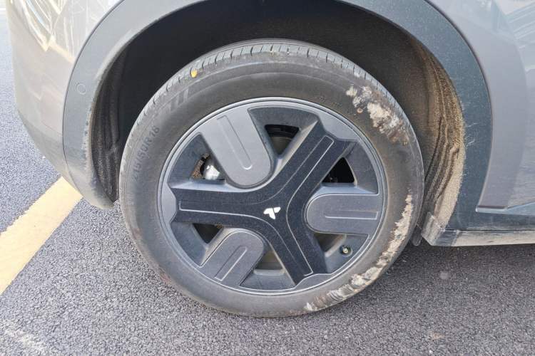 Used firefly 2025 Free Edition Right Rear Wheel Hub