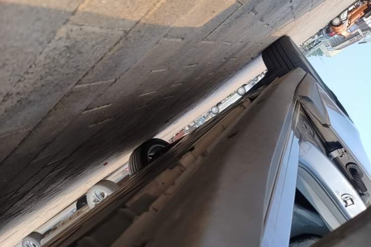 Used firefly 2025 Free Edition Right Side Sill