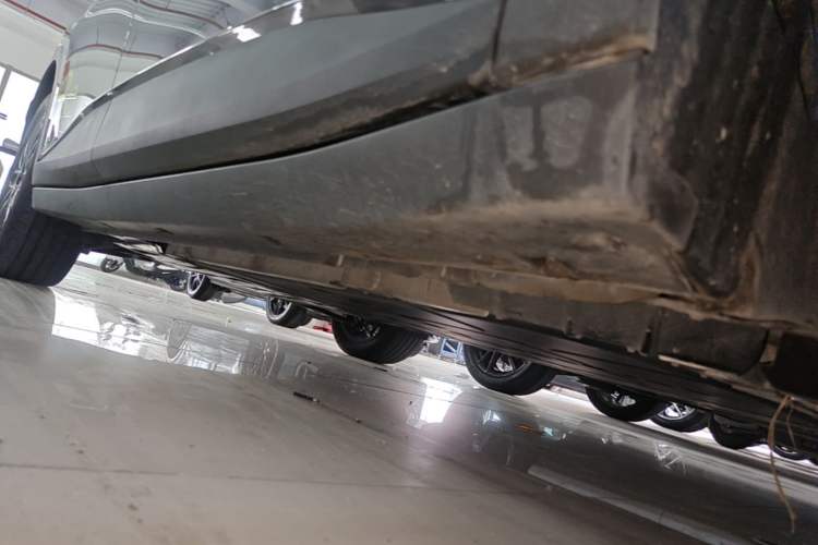 Used firefly 2025 Free Edition Right Side Sill