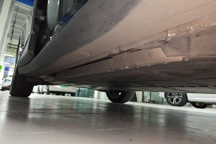 Used firefly 2025 Free Edition Right Side Sill