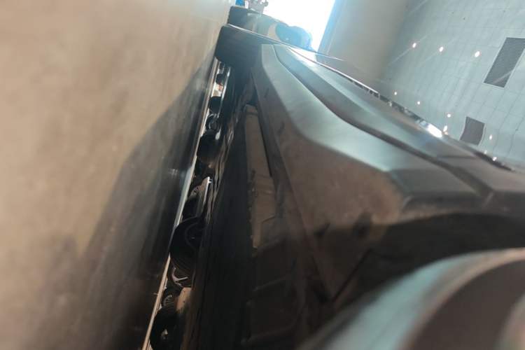 Used firefly 2025 Illuminated Edition Right Side Sill