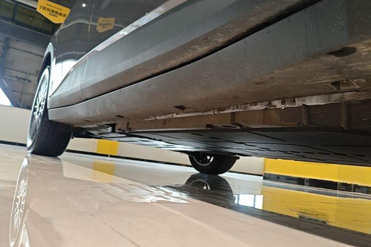 Used firefly 2025 Illuminated Edition Right Side Sill