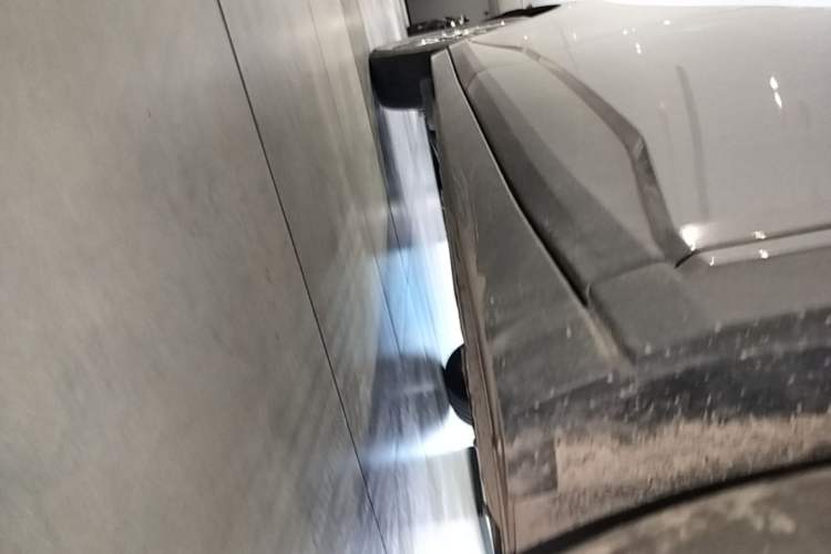 Used firefly 2025 Illuminated Edition Right Side Sill
