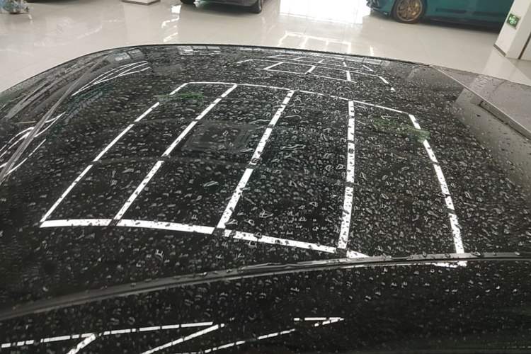 Used firefly 2025 Illuminated Edition Roof