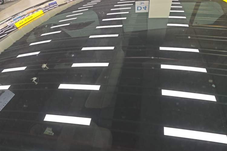Used firefly 2025 Illuminated Edition Roof